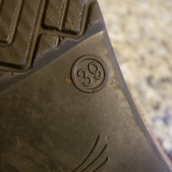 Dansko Women's Clogs size 8.5-9 - Picture 8 of 12